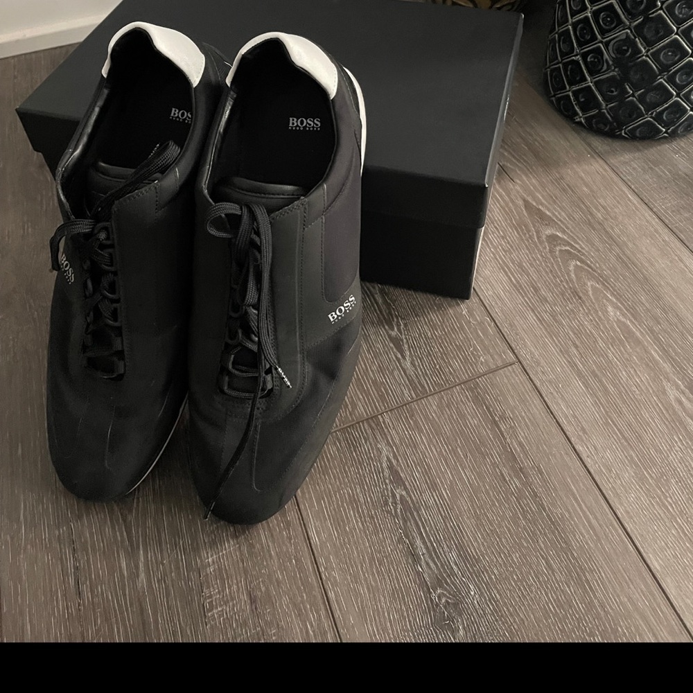 Hugo boss mens shoe brand new